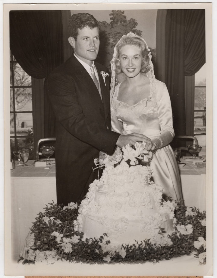 Ted Kennedy Wedding Cake Siwanoy Country Club Vintage Press Photo 1958