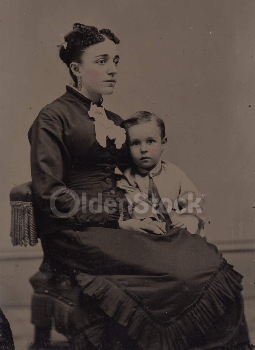 Cute Little Boy Mother & Child Embrace Crisp Antique Tintype Photo