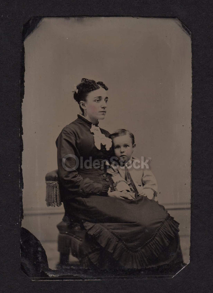 Cute Little Boy Mother & Child Embrace Crisp Antique Tintype Photo