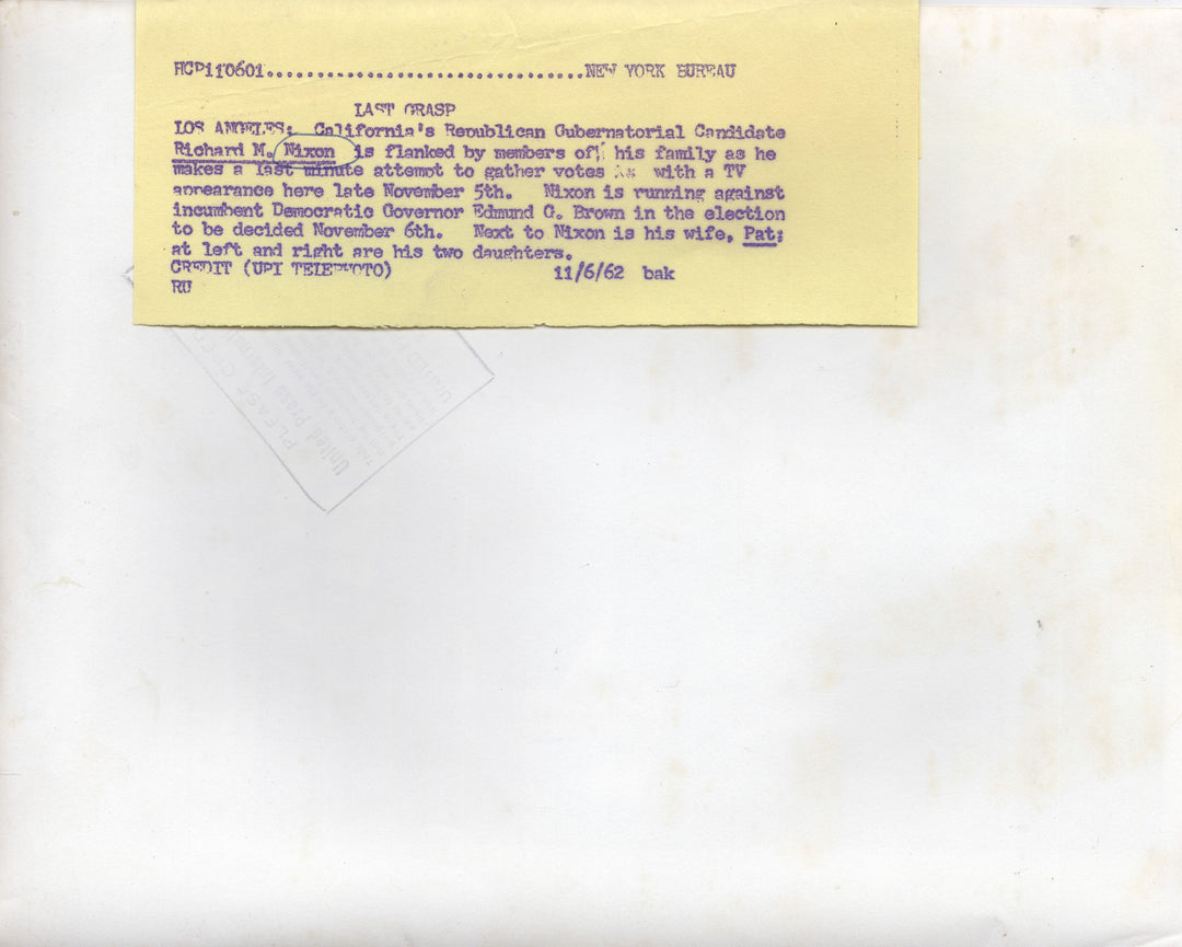 Richard Nixon Pat Daughters CA Governor Campaign Original Press Photo 1962