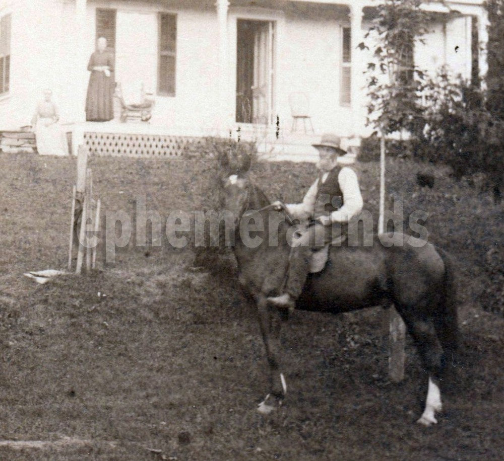 Albany New York American Homestead Farm House Scene Antique Photo