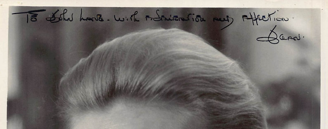 Joan Fontaine Hitchcock Movie Actress Autograph Signed 8x10 Promo Photo
