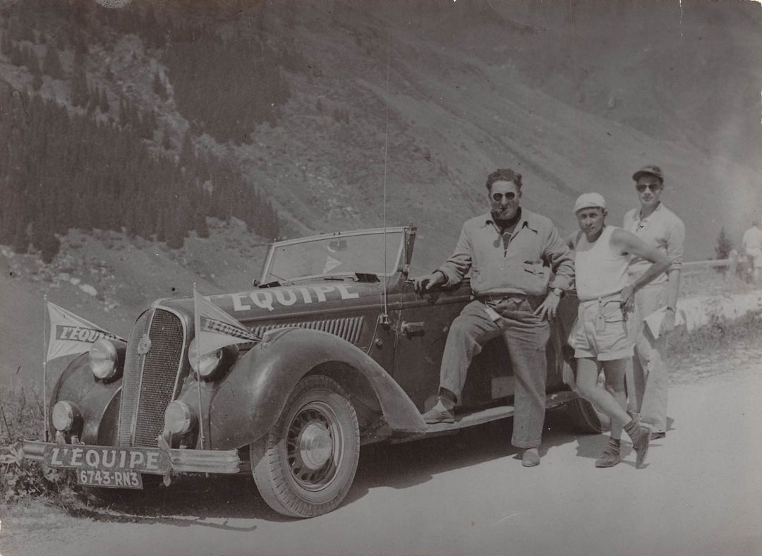 French WWII Tour de France News Reporters L' Equipe Magazine Race Car Vintage Photo