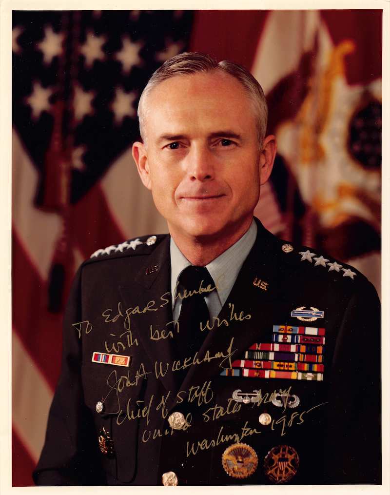 General John Wickham US Army Chief of Staff Original Autograph Signed Photo