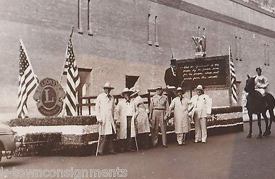 LYONS CLUB INTERNATIONAL PARADE FLOAT VINTAGE PATRIOTIC SNAPSHOT PHOTOS - K-townConsignments