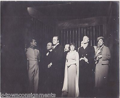 BOB HOPE ELEVATOR BELL HOP STAGE MOVIE ACTOR VINTAGE SCENE STILL GROUP PHOTO - K-townConsignments