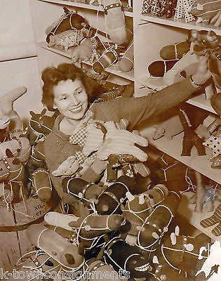 GALLOPING HORSES & TEDDY BEARS VINTAGE STORE ROOM DISPLAY PHOTO - K-townConsignments