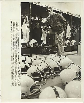 GEORGE ALLEN ASSOCIATED PRESS COACH OF THE YEAR REDSKINS VINTAGE FOOTBALL PHOTO - K-townConsignments