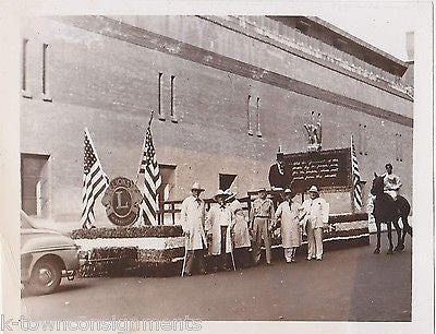LYONS CLUB INTERNATIONAL PARADE FLOAT VINTAGE PATRIOTIC SNAPSHOT PHOTOS - K-townConsignments