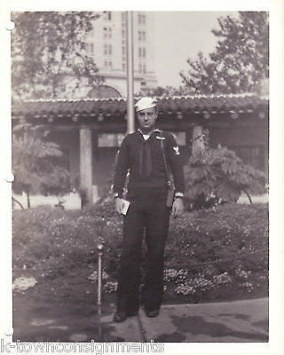 WWII CALIFORNIA NAVAL SAILOR IN UNIFORM NEAR GARDEN SNAPSHOT PHOTO - K-townConsignments
