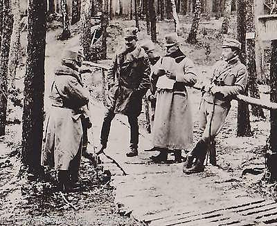 WWI AUSTRIAN & GERMAN SOLDIERS AT HINDENBURG HEADQUARTERS MILITARY PRESS PHOTO - K-townConsignments