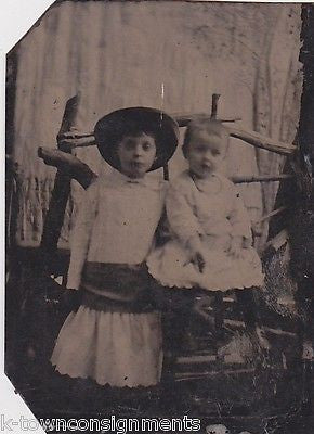 YOUNG FAMILIES W/ KIDS SUITS & DRESSES POSED ANTIQUE TINTYPE PHOTOGRAPHS - K-townConsignments
