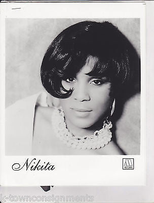 NIKITA GERMAINE NY R&B SINGER VINTAGE MOTOWN RECORDS PHOTOS PROMO PACKET - K-townConsignments