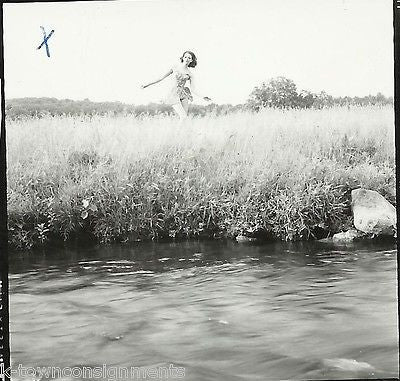 NANCY WESTBROOK DANCING IN A FIELD VINTAGE LILLY DACHE FASHION MODEL PHOTO SHEET - K-townConsignments