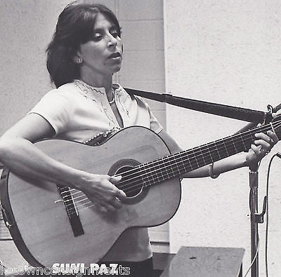 SUNI PAZ ARGENTINIAN FOLK MUSIC SINGER VINTAGE STUDIO PROMO PHOTO - K-townConsignments