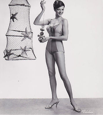 NANCY WESTBROOK VINTAGE 1950s BEACH SWIMSUIT MODEL VINTAGE HIGH FASHION  PHOTO - K-townConsignments