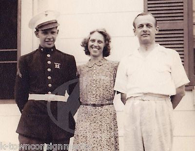US MARINE & AIR FORCE BROTHERS IN UNIFORM VINTAGE MILITARY SNAPSHOT PHOTOGRAPHS - K-townConsignments