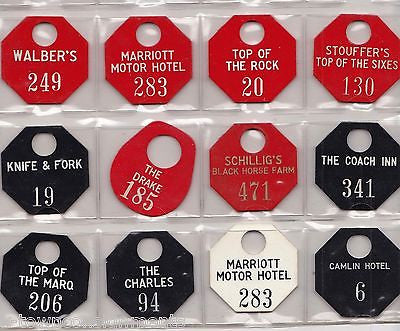 EARLY AMERICAN HOTELS VINTAGE PLASTIC ROOM KEY CHAIN TAGS - K-townConsignments