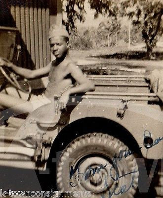 WWII AFRICAN MILITARY SOLDIER DRIVING JEEP AUTOGRAPH SIGNED SNAPSHOT PHOTO - K-townConsignments