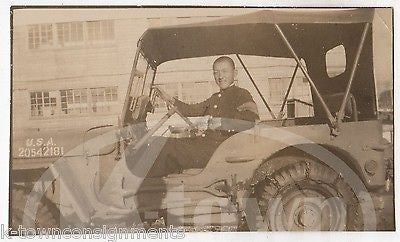 ASIAN SOLDIER IN US MILITARY JEEP UNUSUAL VINTAGE WWII SNAPSHOT PHOTO - K-townConsignments