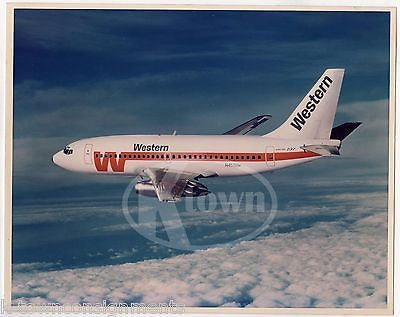 WESTERN AIRLINES BOEING 737 IN FLIGHT VINTAGE AVIATON ADVERTISING PROMO PHOTO - K-townConsignments