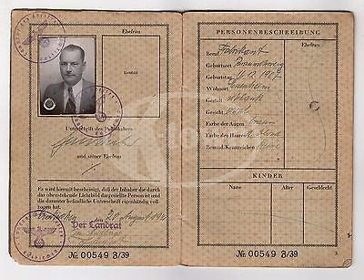 WWII CANCELED GERMAN PASSPORT W/ MANY TRAVEL STAMPS ITALY BERLIN REISEPASS 1939 - K-townConsignments
