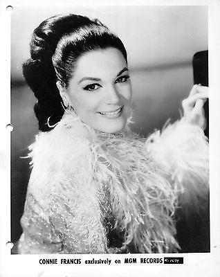 CONNIE FRANCIS MUSIC SINGER IN FEATHER BOA VINTAGE MGM RECORDS PROMO PHOTO - K-townConsignments