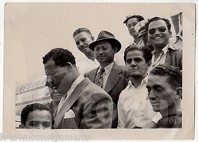 JOE LOUIS PRO BOXING CHAMPION VINTAGE AMERICAN AIRLINES CANDID SNAPSHOT PHOTO - K-townConsignments