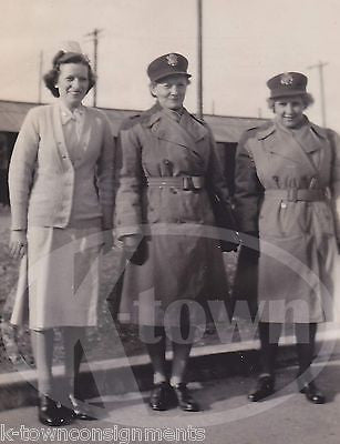 MILITARY WOMEN IN UNIFORM VINTAGE WWII WAAC MILITARY HOMEFRONT SNAPSHOT PHOTOS - K-townConsignments