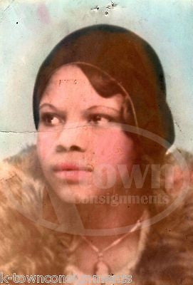 AFRICAN AMERICAN FLAPPER GIRL IN FUR COAT ANTIQUE HAND COLORED SNAPSHOT PHOTO - K-townConsignments