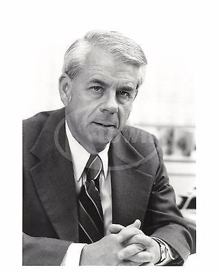 MICHAEL DANN CBS TV PRODUCER VINTAGE PROMOTIONAL HEADSHOT PHOTOGRAPH - K-townConsignments