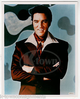 ELVIS PRESELY ROCK MUSIC LEGEND VINTAGE FINE RED SUIT MOVIE STILL PHOTOGRAPH - K-townConsignments