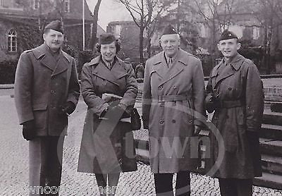 US ARMY OFFICERS & WAC MILITARY WOMEN IN UNIFORM VINTAGE WWII SNAPSHOT PHOTOS - K-townConsignments