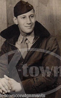 WWII MILITARY PILOT PHIL FROM LYNN MASS VINTAGE WWII AUTOGRAPH SIGNED PHOTO - K-townConsignments