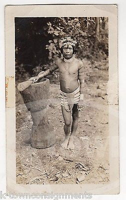 SOUTH AMERICAN TRIBAL BOY IN TRADITIONAL ETHNIC DRESS VINTAGE SNAPSHOT PHOTO - K-townConsignments