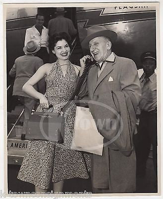JIMMY DURANTE & COPACABANA GIRLS BOARD AMERICAN AIRLINES FLIGHT PRESS PHOTO 1954 - K-townConsignments