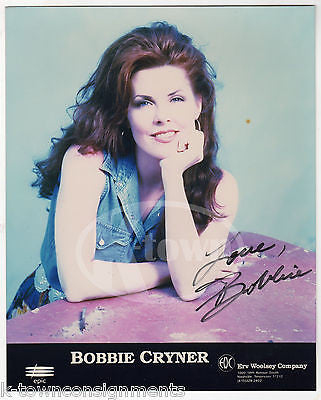 BOBBIE CRYNER EPIC RECORDS CONTRY MUSIC SINGER ORIGINAL AUTOGRAPH SIGNED PHOTO - K-townConsignments