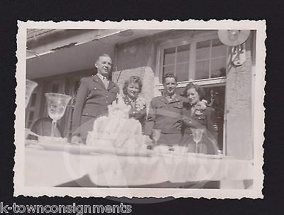 WAC WOMEN IN UNIFORM MILITARY MEN WEDDING CAKE VINTAGE WWII HOMEFRONT PHOTO - K-townConsignments