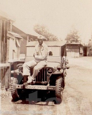 AFRICAN AMERICAN ARMY SOLDIERS IN MILITARY JEEPS VINTAGE WWII SNAPSHOT PHOTOS - K-townConsignments