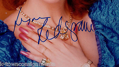 LYNN REDGRAVE STAGE & MOVIE ACTRESS VINTAGE AUTOGRAPH SIGNED 8x10 PHOTO - K-townConsignments