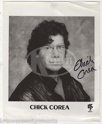 CHICK COREA JAZZ FUSION PIANIST COMPOSER VINTAGE AUTOGRAPH SIGNED PROMO PHOTO - K-townConsignments