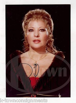 PILAR LORENGAR SPANISH SOPRANO OPERA SINGER VINTAGE AUTOGRAPH SIGNED STAGE PHOTO - K-townConsignments