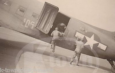 WWII BOMBER PLANES US ARMY AIR FORCE SOLDIERS VINTAGE SNAPSHOT PHOTOGRAPHS - K-townConsignments