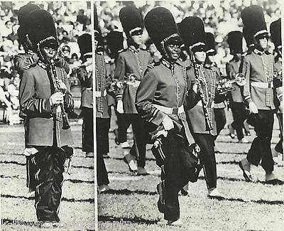 MARCHER WITH A PROBLEM GRENADIER BAND VINTAGE FOOTBALL PRESS PHOTO - K-townConsignments
