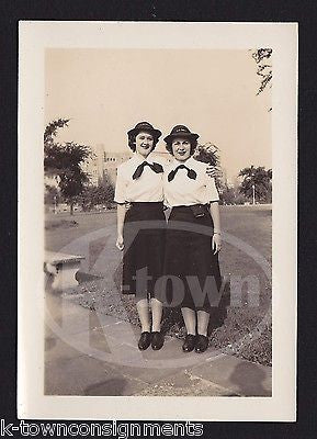 WAVES YOUNG MILITARY WOMEN IN UNIFORM VINTAGE WWII HOMEFRONT SNAPSHOT PHOTO - K-townConsignments