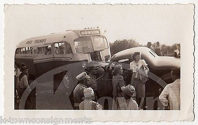 FRISCO TOURWAYS BUS CRASH CAR ACCIDENT JOPLIN MISSOURI VINTAGE SNAPSHOT PHOTO - K-townConsignments