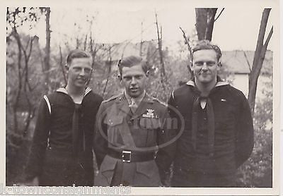 US MARINE & AIR FORCE BROTHERS IN UNIFORM VINTAGE MILITARY SNAPSHOT PHOTOGRAPHS - K-townConsignments