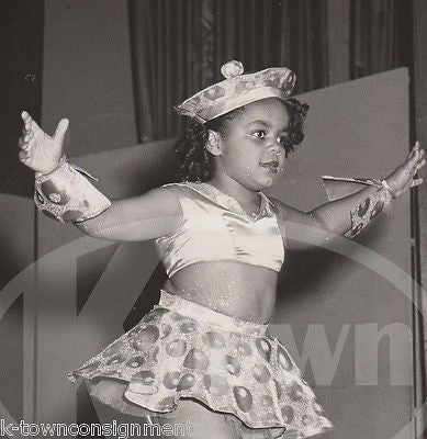 CUTE LITTLE BLACK GIRL TAP DANCE TUTU COSTUME VINTAGE AMERICANA SNAPSHOT PHOTO - K-townConsignments