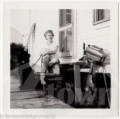 HUGE BLACK POODLE DOG & LOVING PARENTS VINTAGE AMERICANA SNAPSHOT PHOTOS LOT - K-townConsignments