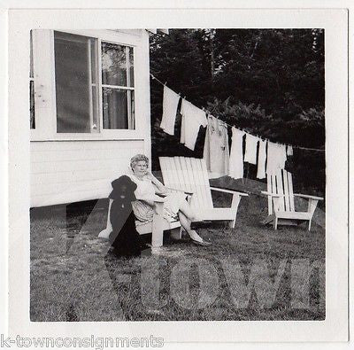 HUGE BLACK POODLE DOG & LOVING PARENTS VINTAGE AMERICANA SNAPSHOT PHOTOS LOT - K-townConsignments